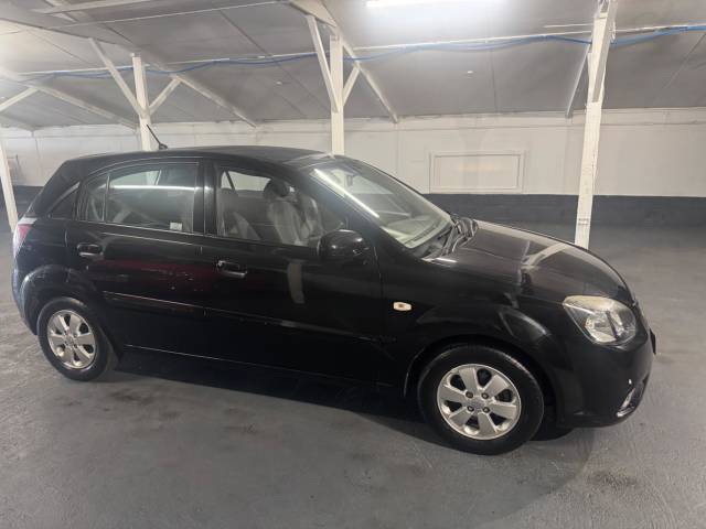 Kia Rio 1.4 Domino 5dr Hatchback Petrol Black