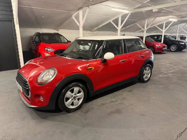 2015 Mini Hatch 1.5 Cooper D Euro 6 (s/s) 5dr