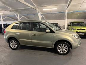 Renault Koleos 2009 (09) at R James Motoring Chelmsford