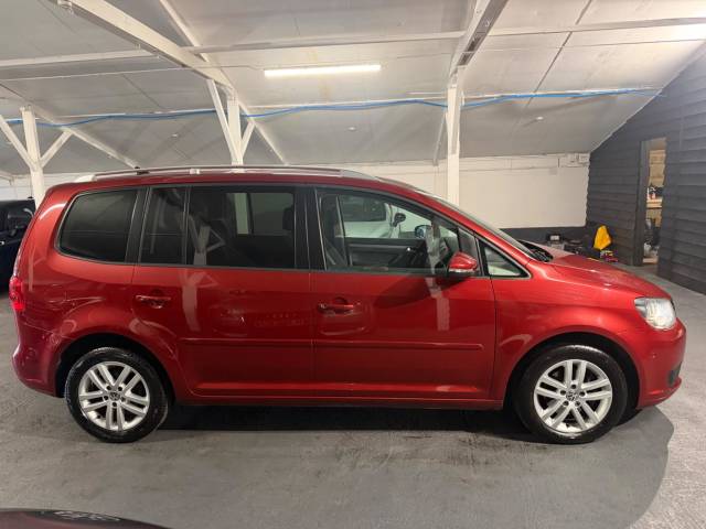 2014 Volkswagen Touran 1.6 TDI BlueMotion Tech SE DSG Euro 5 (s/s) 5dr
